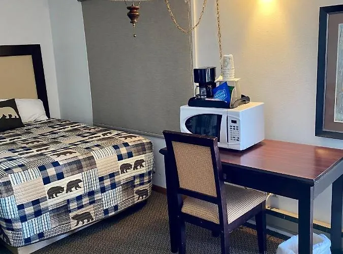 Holiday Lodge 2*