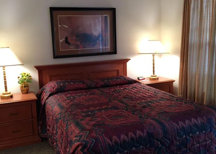 Holiday Lodge