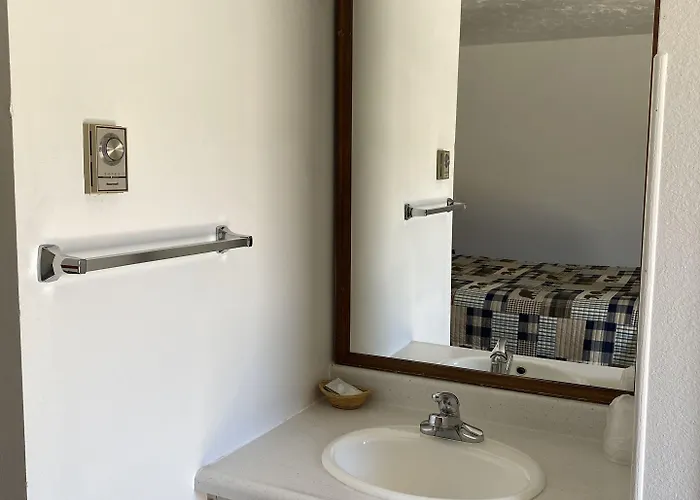 Motel Holiday Lodge 2*